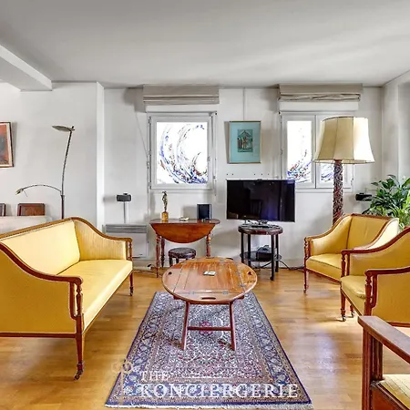 Design Et Confort A Montmartre Appartamento