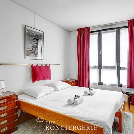 Apartment Design Et Confort A Montmartre Paris