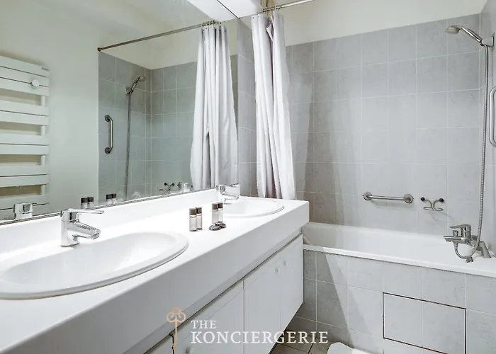 Apartment Design Et Confort A Montmartre *