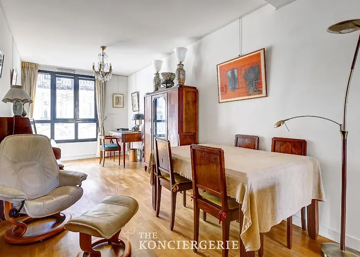 Design Et Confort A Montmartre